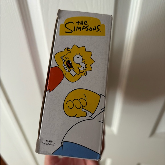 The Simpsons - Picture 2 of 5